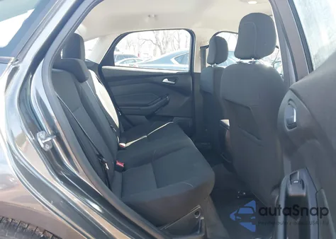 2018 Ford Focus Se z USA, uszkodzony, nr VIN 1FADP3F22JL259859